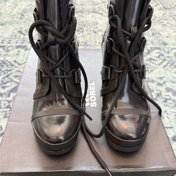 Women's Sorel Rain Wedge - Gloss - Picture 2 of 9
